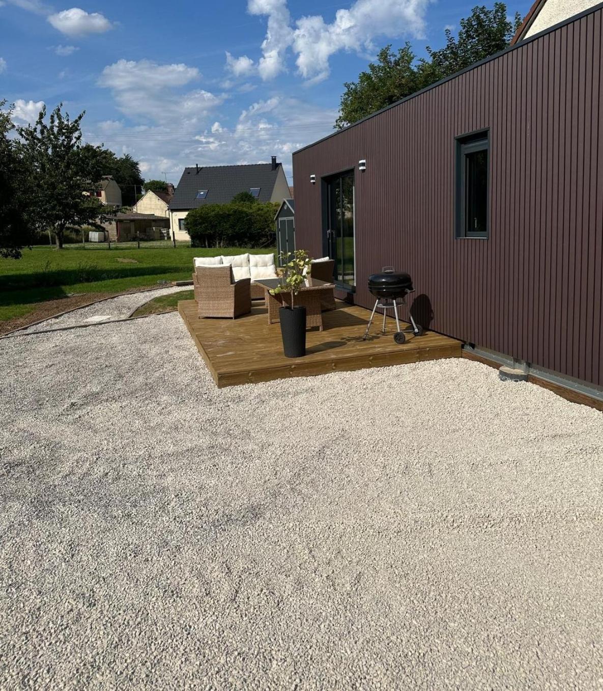 Velennes  Cottage Bungalow Le St Vel' מראה חיצוני תמונה