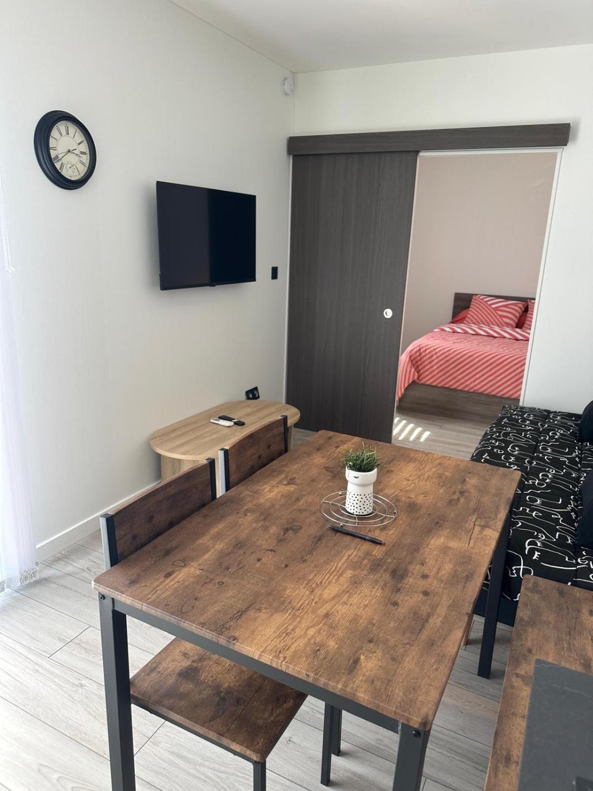 Velennes  Cottage Bungalow Le St Vel' מראה חיצוני תמונה